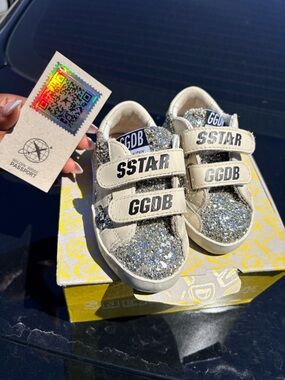 Golden Goose Glitter Kids Sneakers in Platinum and Cream